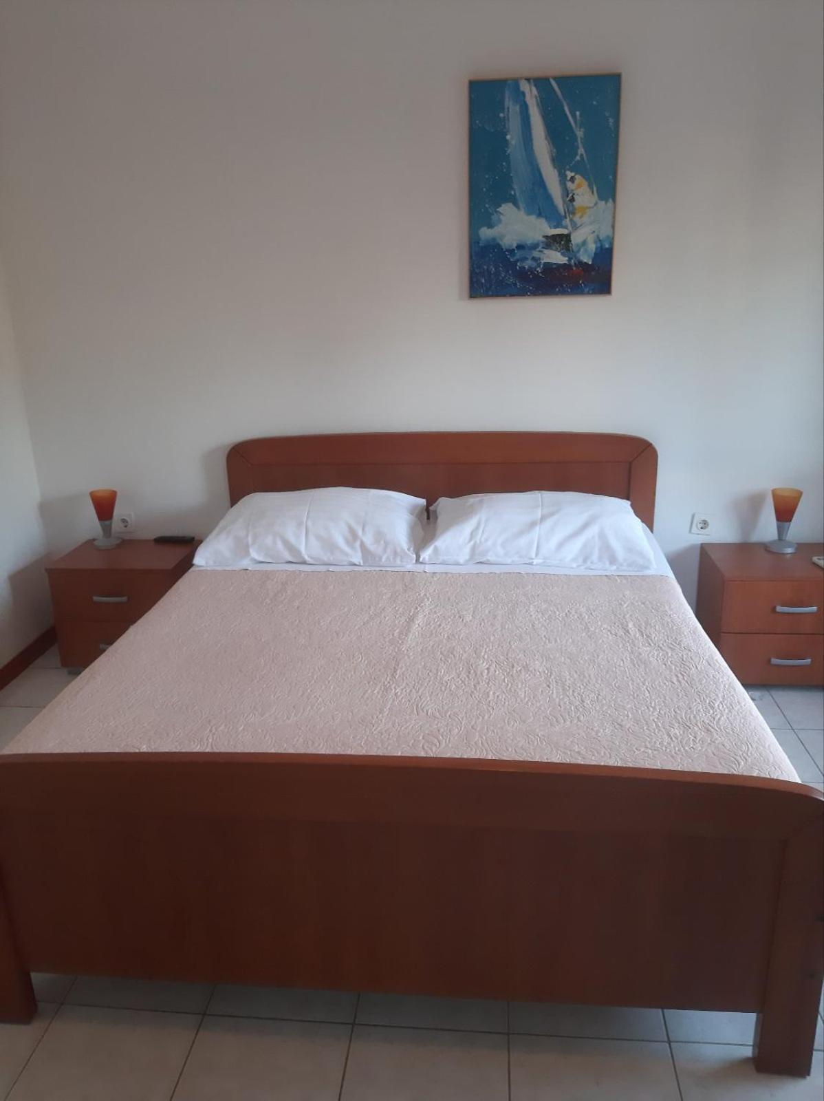 Apartmani Kadmen Ika Eksteriør billede