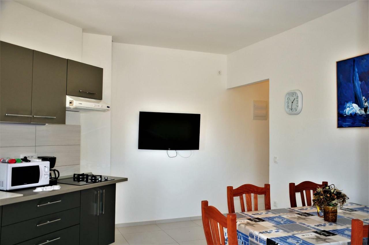Apartmani Kadmen Ika Eksteriør billede
