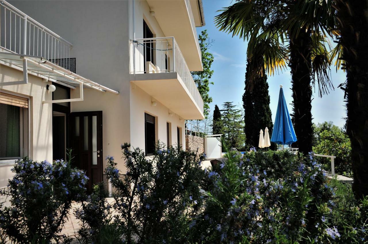 Apartmani Kadmen Ika Eksteriør billede